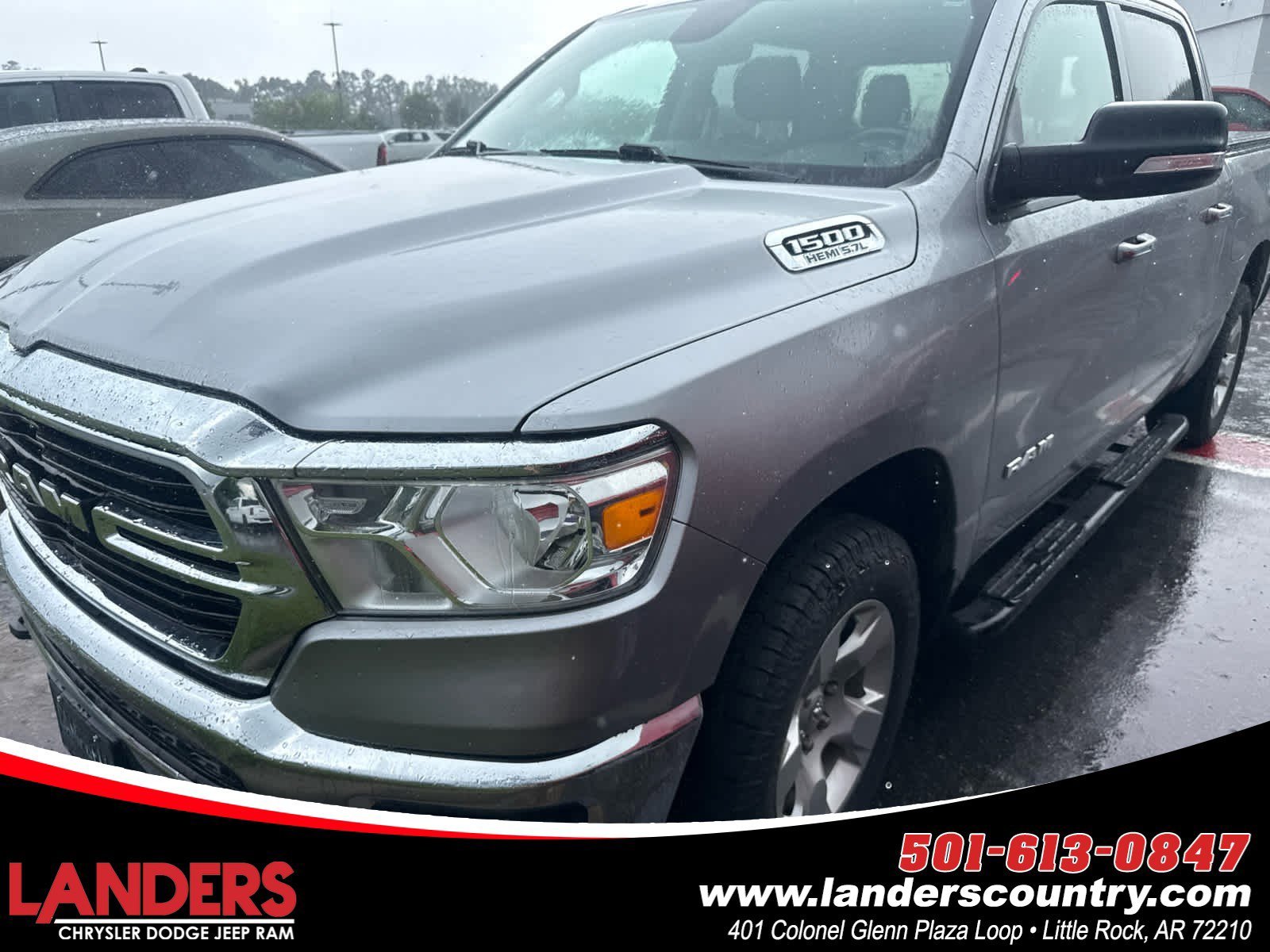 2020 RAM 1500 Big Horn/Lone Star 4x4 Crew Cab 5'7's photo