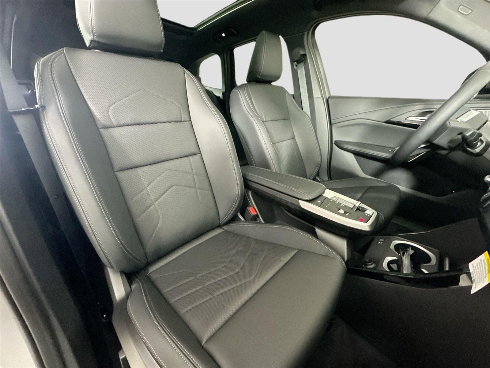 New 2026 Space Silver Metallic BMW xDrive28i image 29