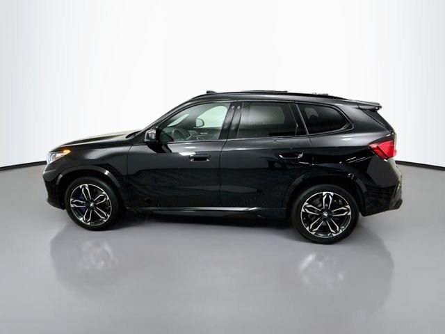 Used 2026 Black Sapphire Metallic BMW M35i image 4
