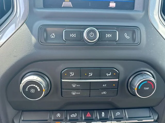 Used 2020 Gray Chevrolet Custom image 38