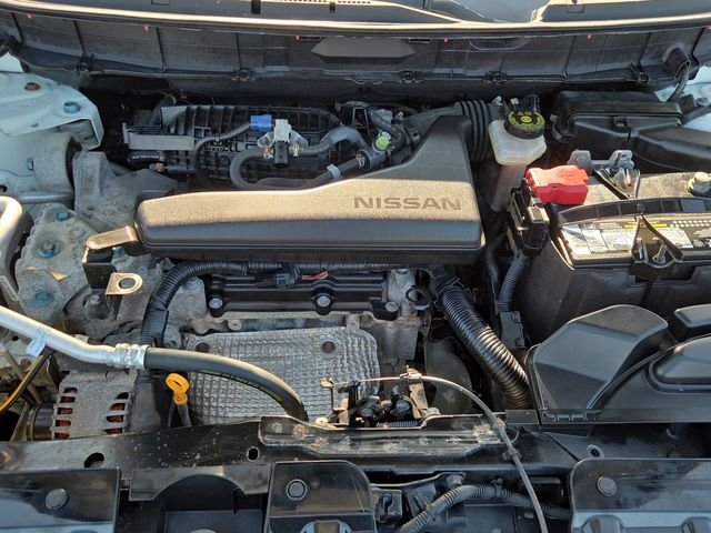 Used 2016 Pearl White Nissan SL image 35
