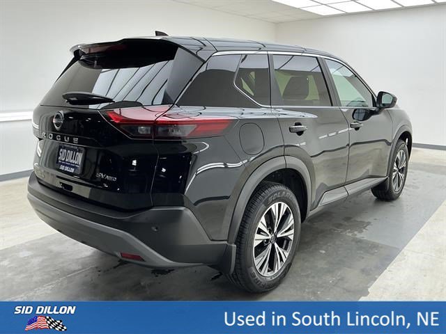 Used 2023 Super Black Nissan SV image 4