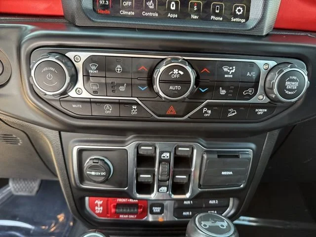 Used 2020 White Jeep Rubicon image 26