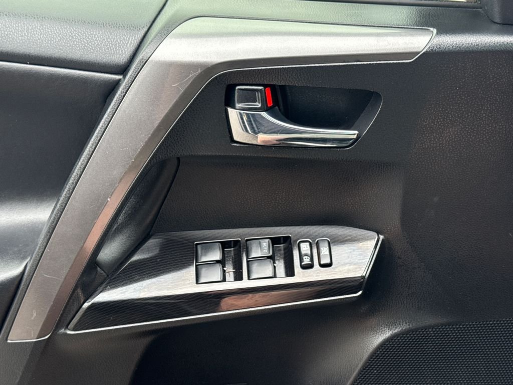 Used 2016 Gray Toyota SE image 36