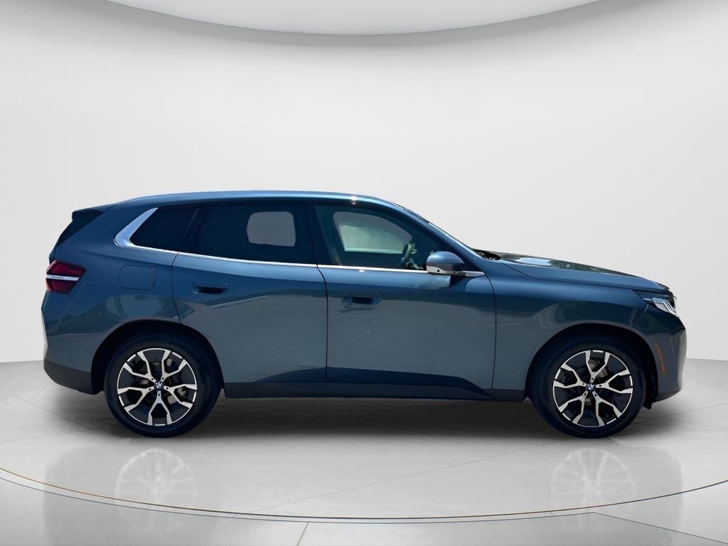 New 2026 Arctic Race Blue metallic BMW 30 xDrive image 4