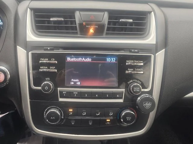 Used 2016 Gun Metallic Nissan 2.5 SR image 21