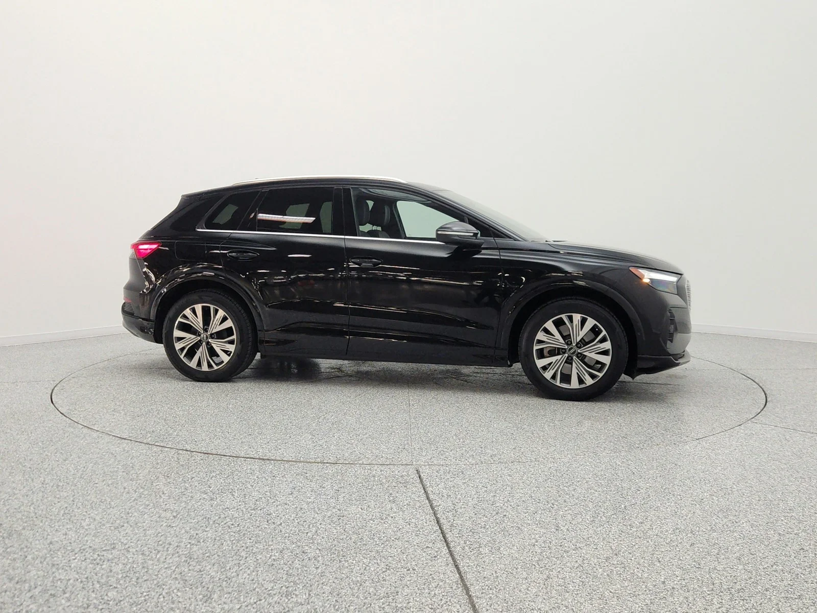 Used 2023 Mythos Black Metallic Audi Premium Plus 40 RWD image 4