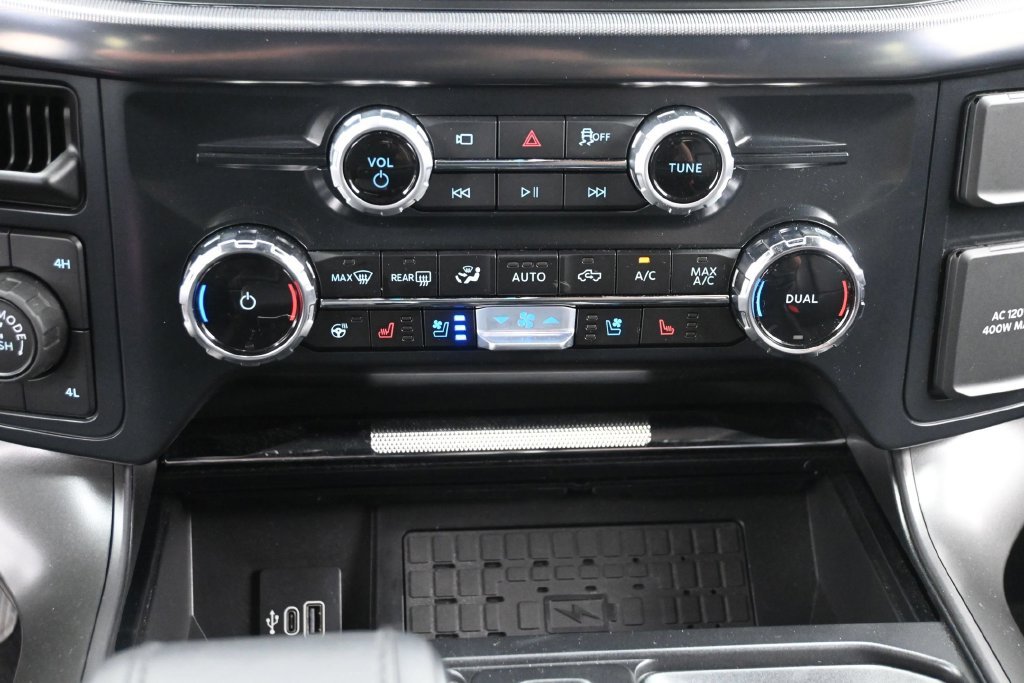 Used 2025 White Ford Lariat image 20