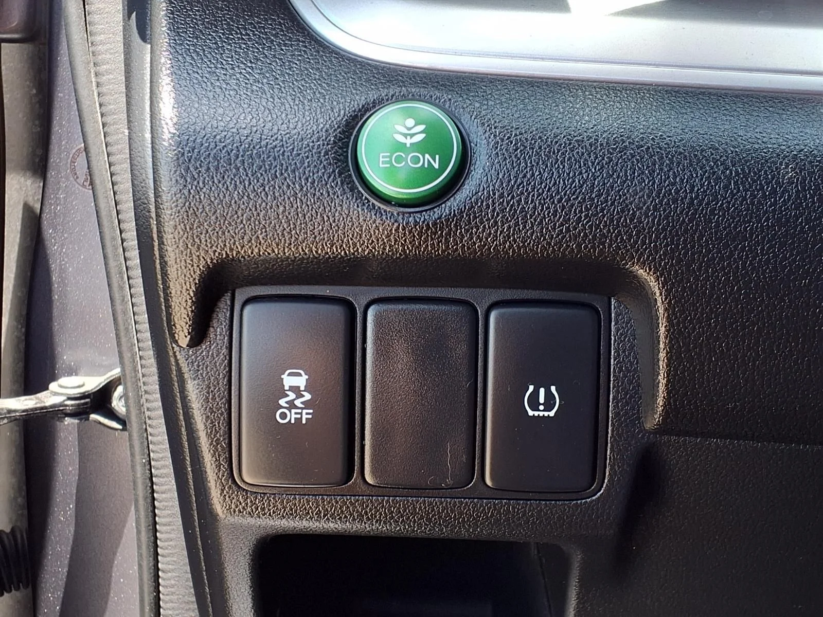 Used 2016 Gray Honda SE image 18