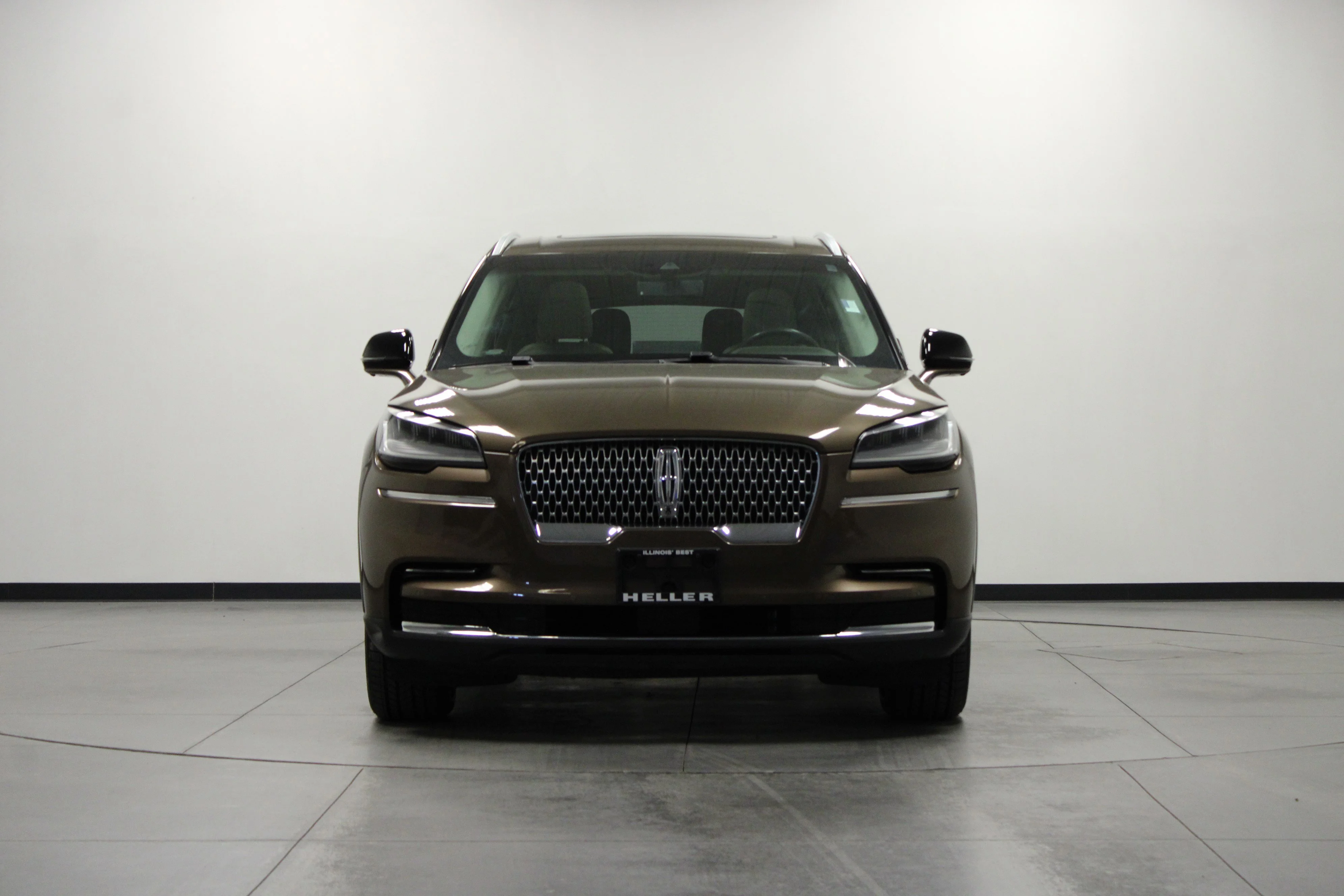 Used 2022 Bronze Smoke Metallic Clearcoat Lincoln Reserve image 9