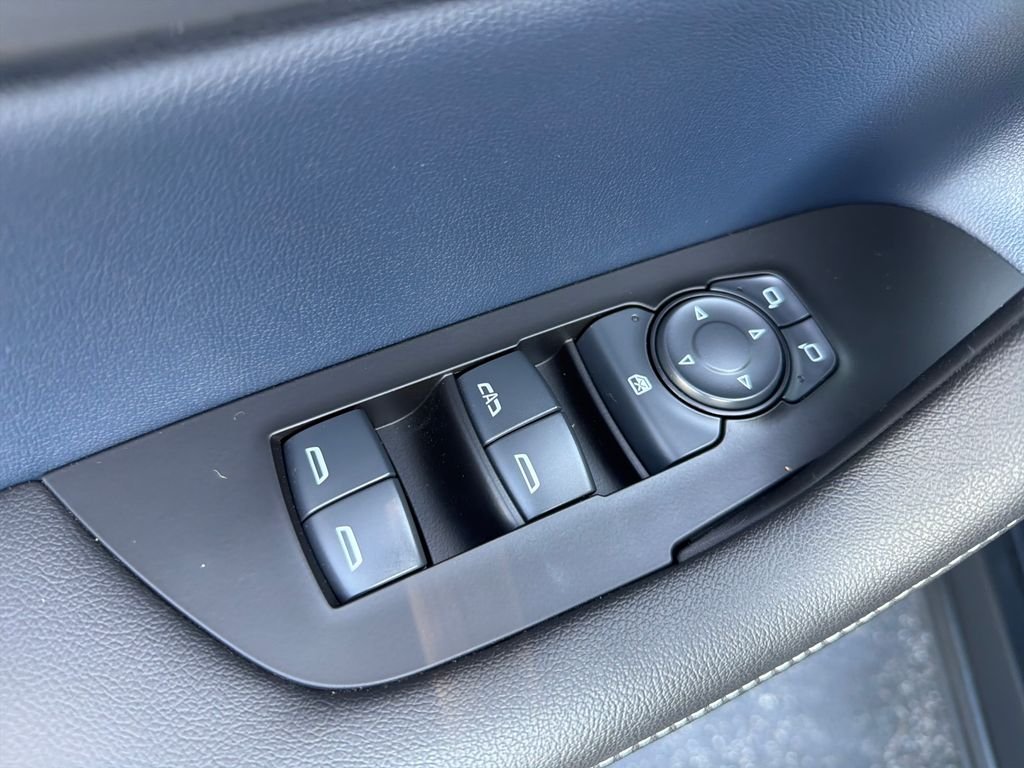 Used 2025 Black Chevrolet RS image 5