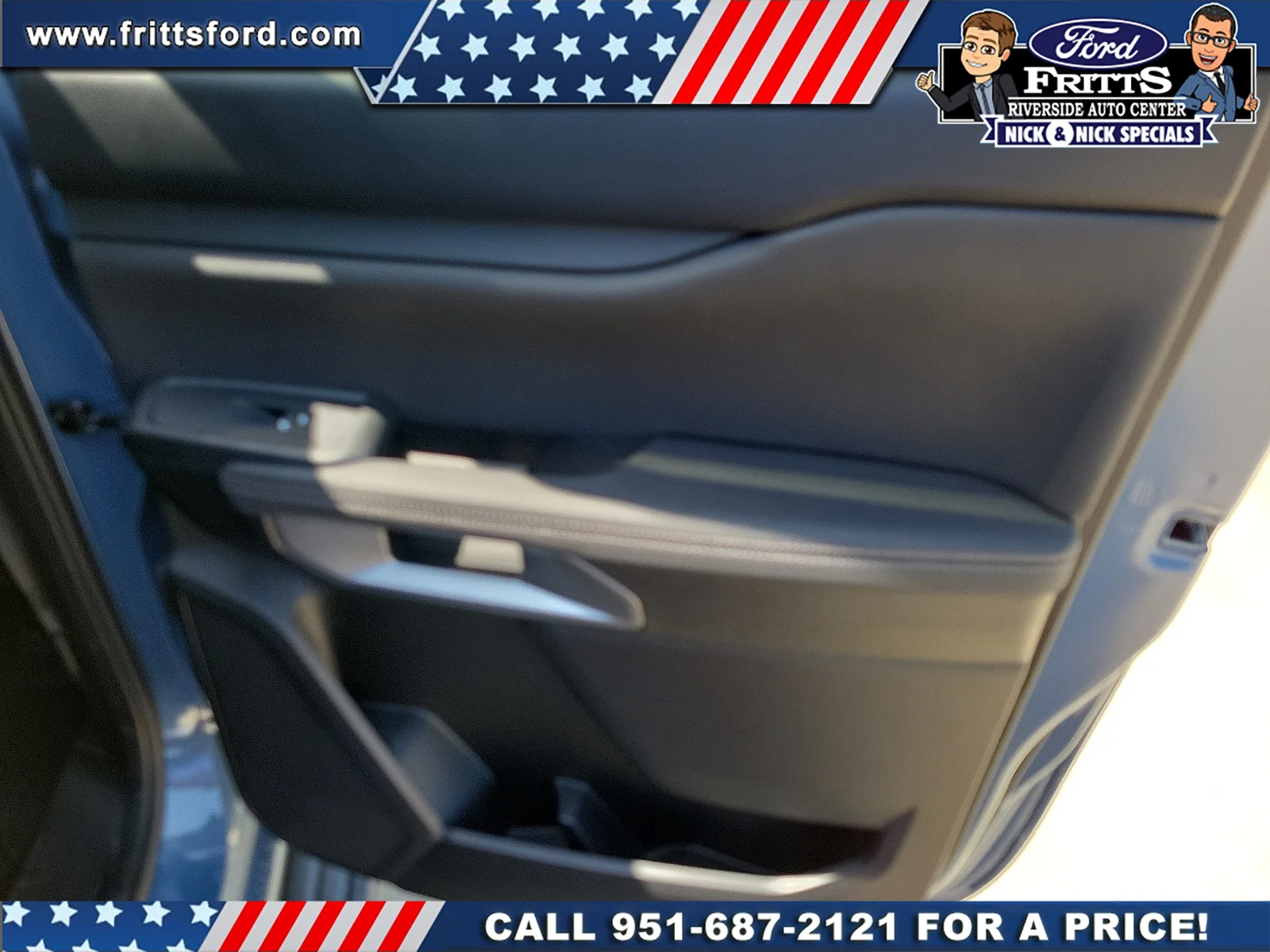 New 2025 Azure Gray Metallic Tri-coat Ford LARIAT® image 22