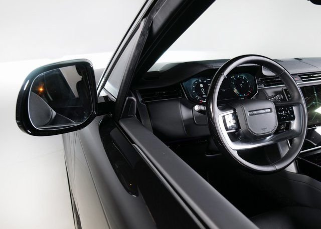 New 2026 Santorini Black Land Rover SE image 22