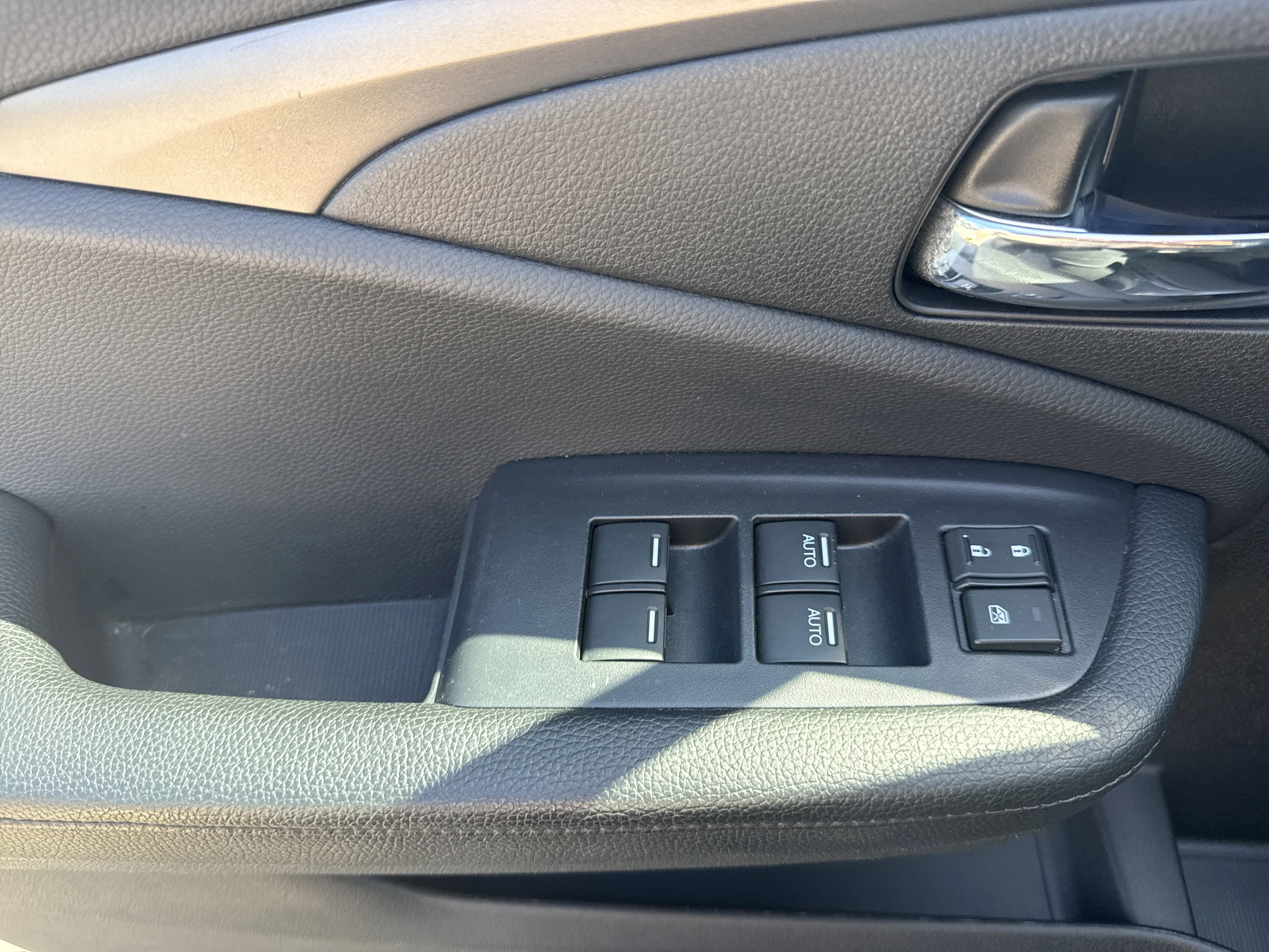 2020 Honda Pilot EX-L - Photo 19