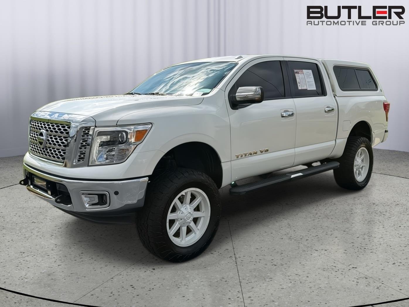 Used 2018 Pearl White Nissan SL image 2