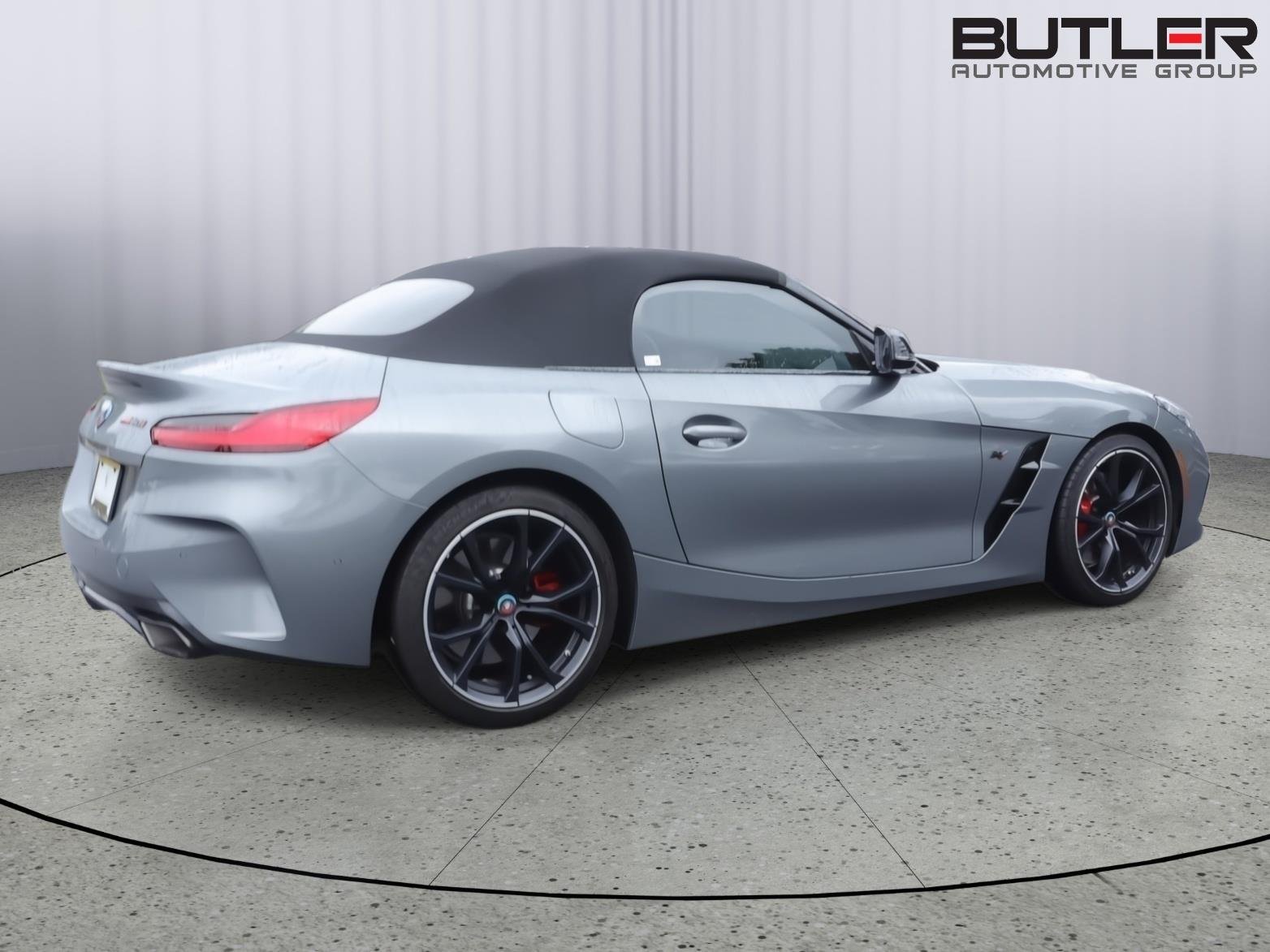 Used 2024 Skyscraper Grey Metallic BMW M40i image 6