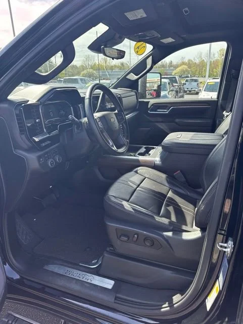 2024 Chevrolet Silverado 3500HD High Country - Photo 15