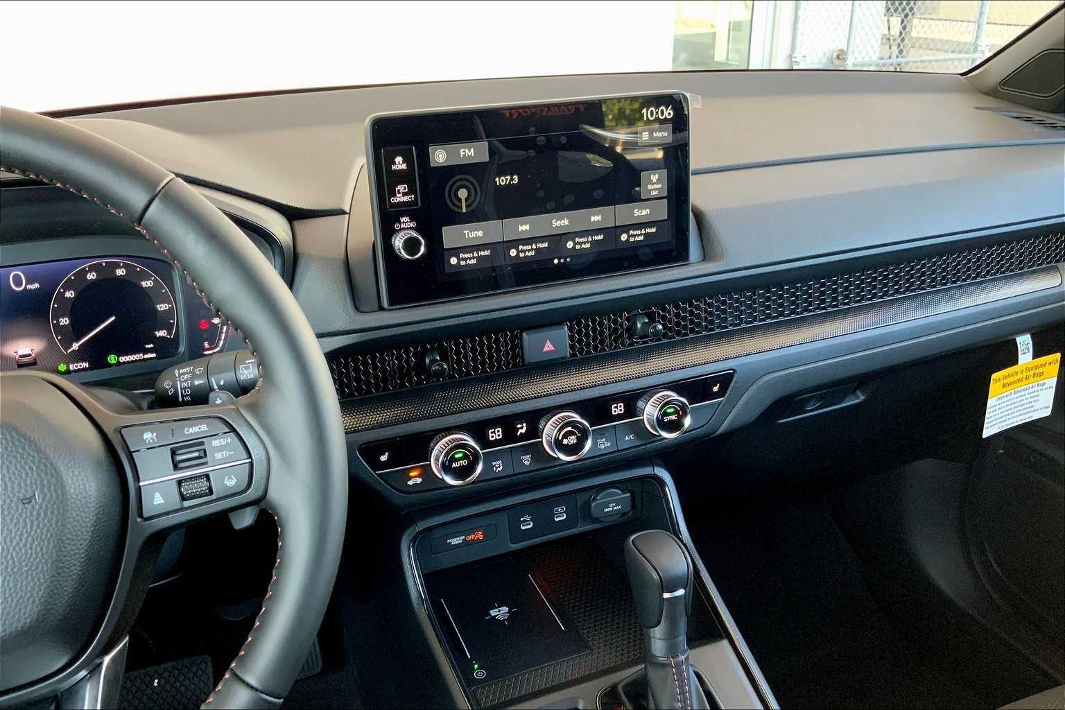 View vehicle photo 6