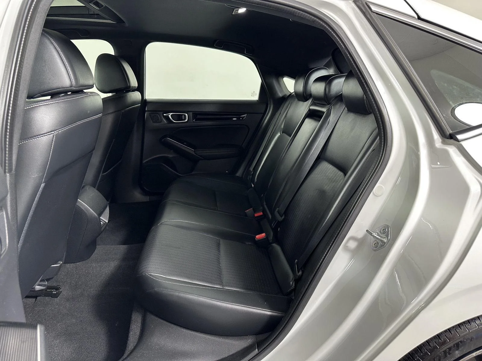 Used 2022 Platinum White Pearl Honda Sport Touring image 34