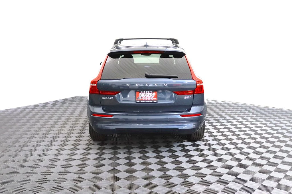 2022 Volvo XC60 Momentum - Photo 7