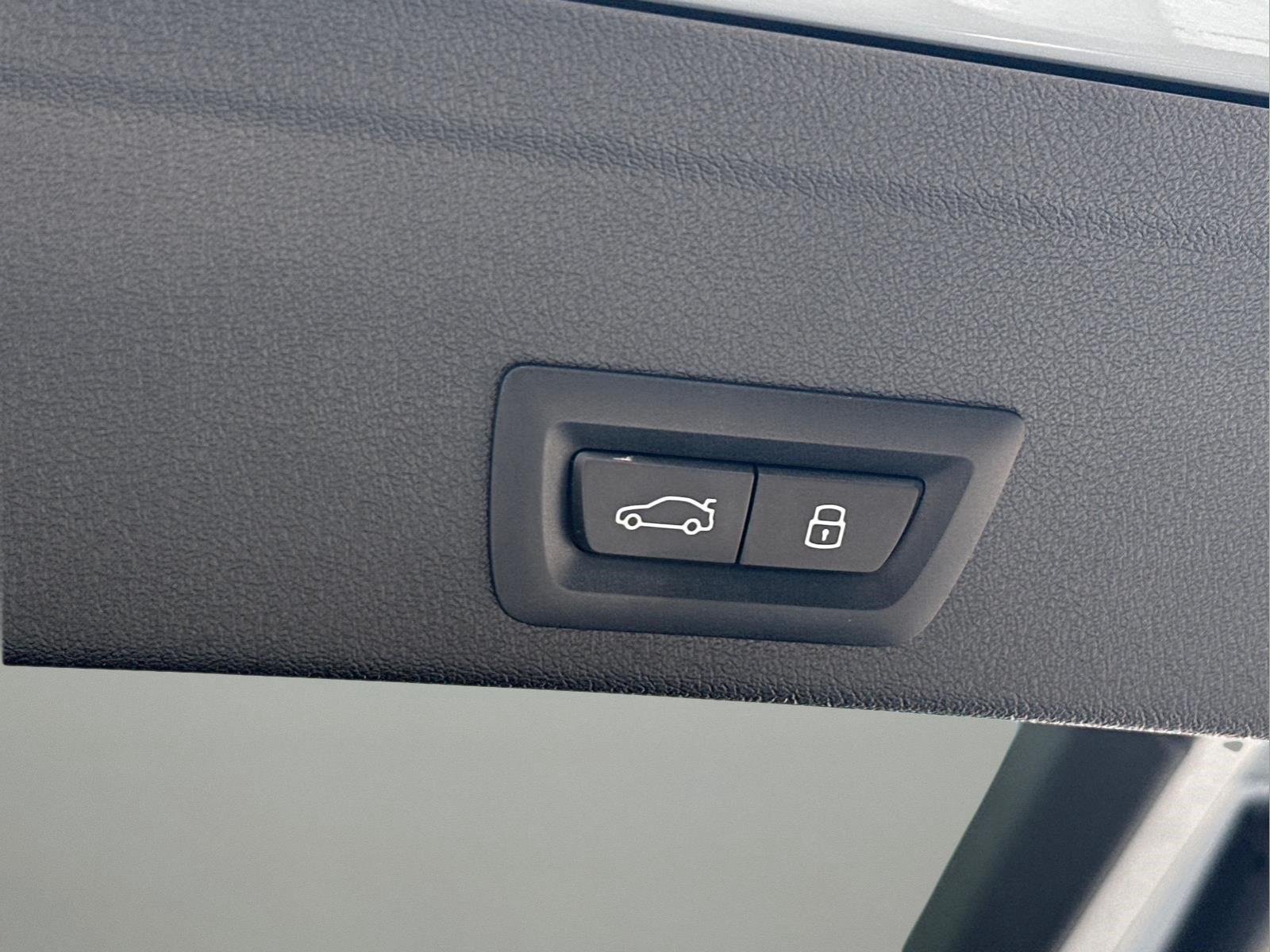 Used 2025  BMW M60i image 6