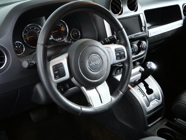 Used 2015 Gray Jeep Latitude image 17