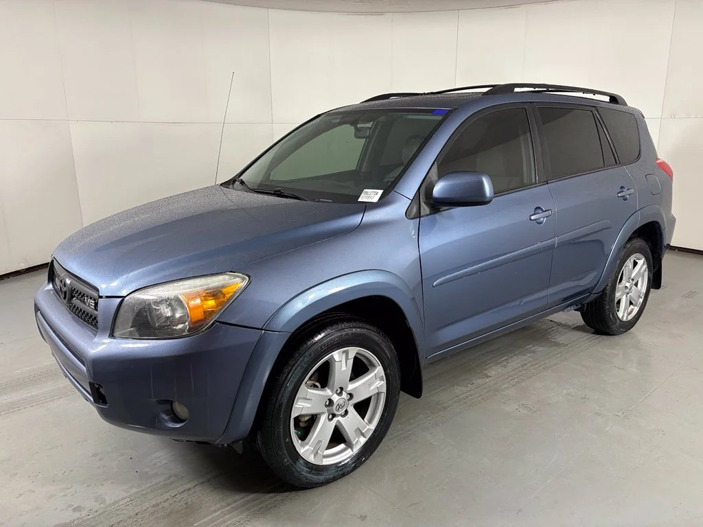 Used 2007 Blue Toyota Sport image 4