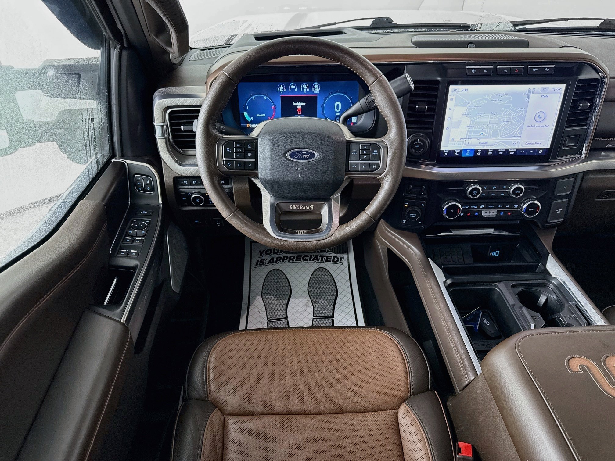 Used 2024  Ford King Ranch image 24