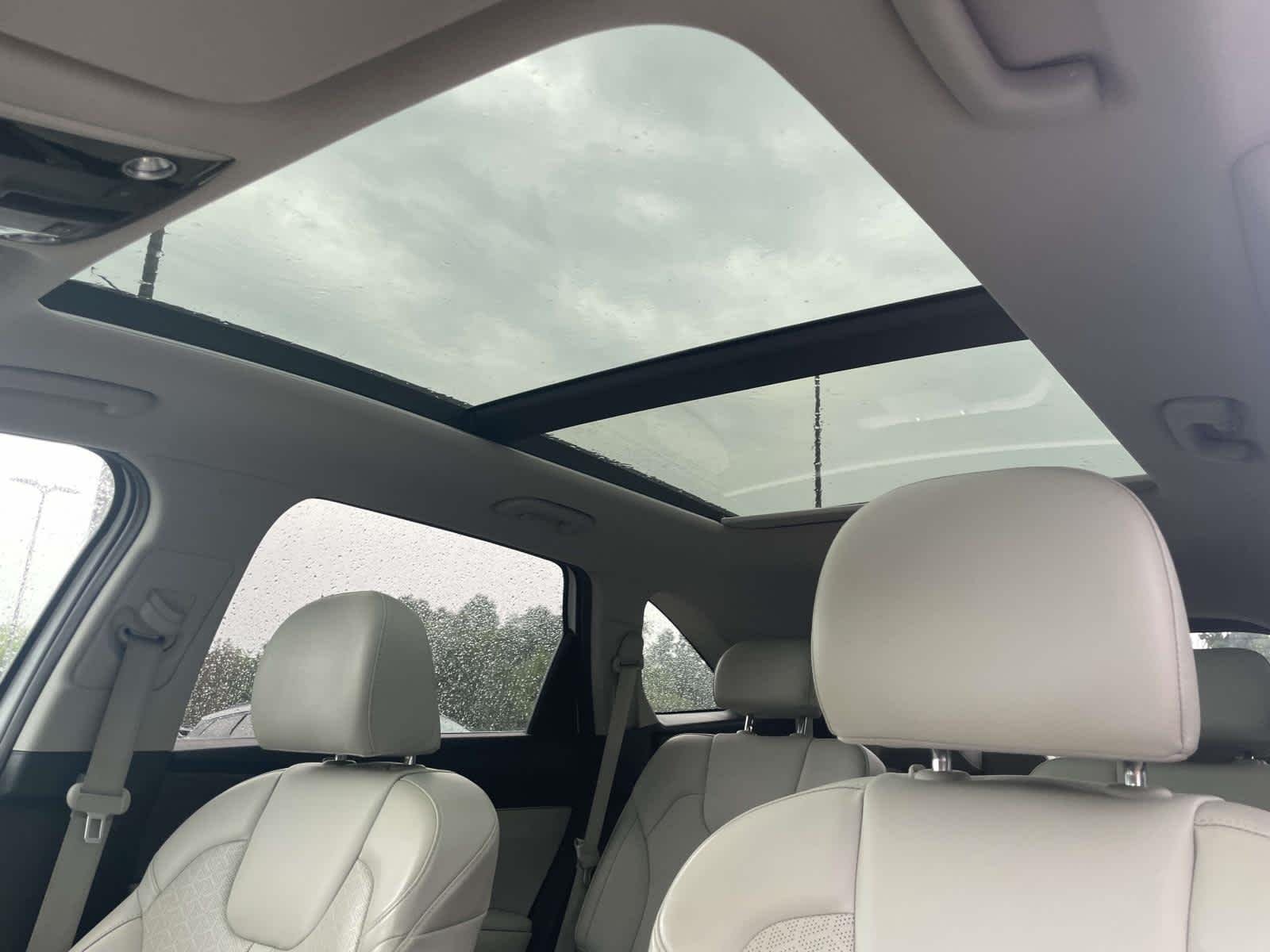 Certified Used 2023 Glacial White Pearl Kia X-Line EX image 6