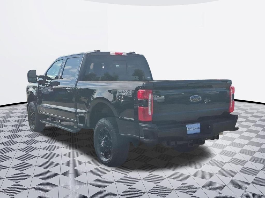 New 2026 Agate Black Metallic Ford F-250® Lariat® image 37