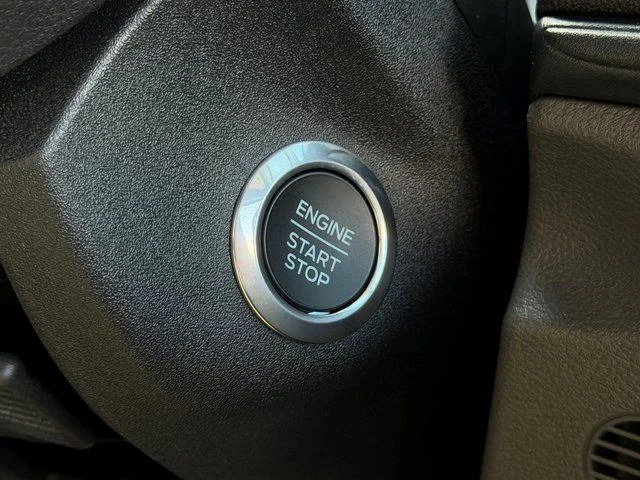 New 2026 Oxford White Ford Base image 22