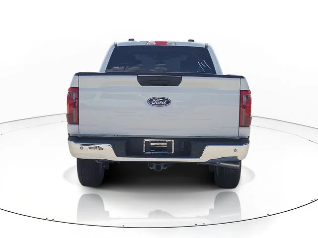 New 2026 Oxford White Ford XL image 6