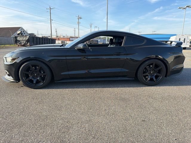 Used 2016 Shadow Black Ford GT Premium image 6