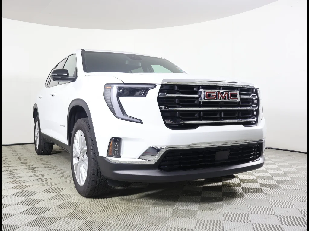 2024 GMC Acadia Elevation FWD's photo