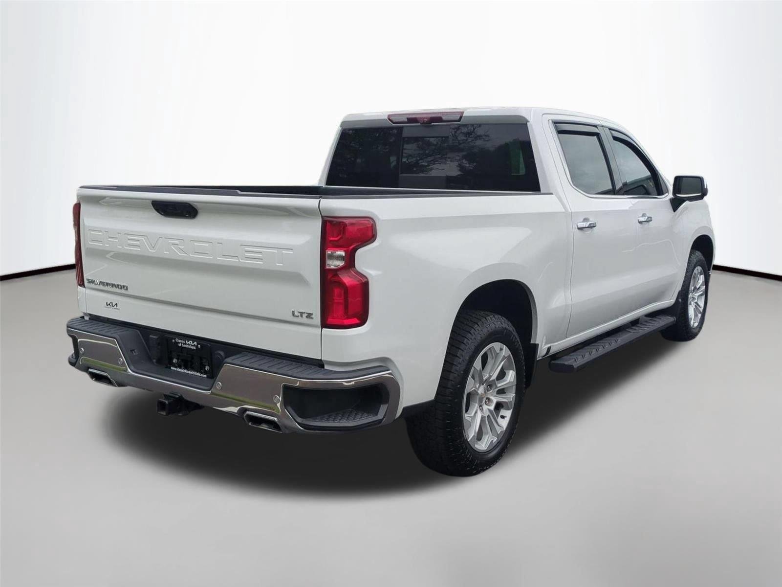 Used 2023 Summit White Chevrolet LTZ image 5