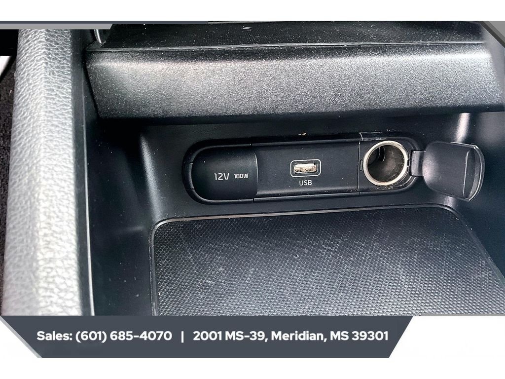 2023 Kia Forte LXS - Photo 23