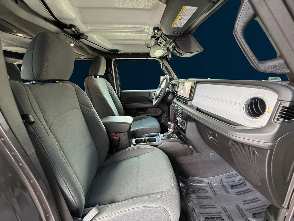 Used 2026 Gray Jeep Sahara image 17