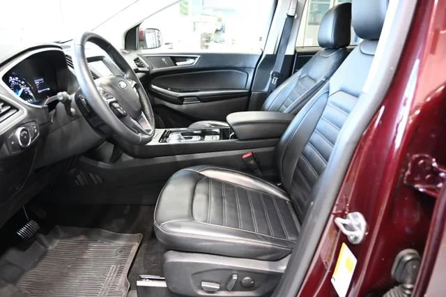Used 2020 Red Ford SEL image 9