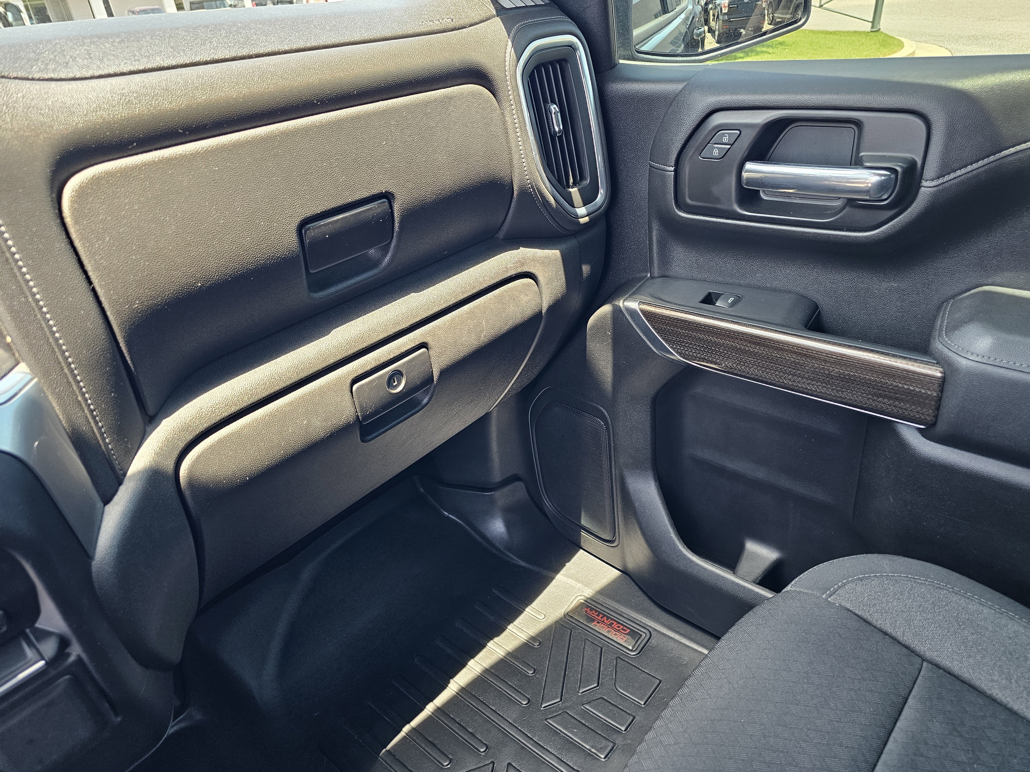 2021 Chevrolet Silverado 1500 RST - Photo 26