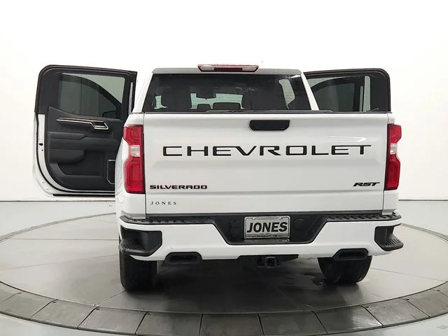 Used 2025 White Chevrolet RST image 14