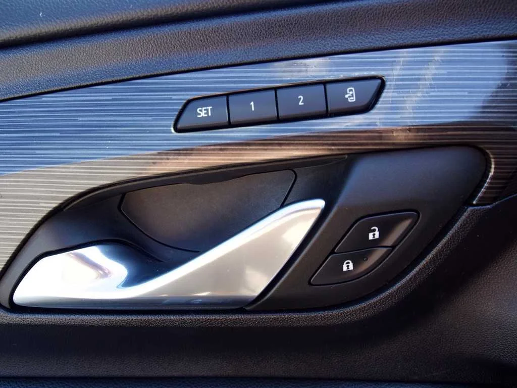 2023 GMC Terrain SLT - Photo 16