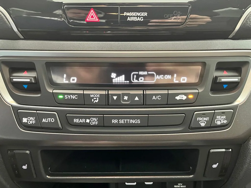 Used 2025 Red Honda EX-L image 29