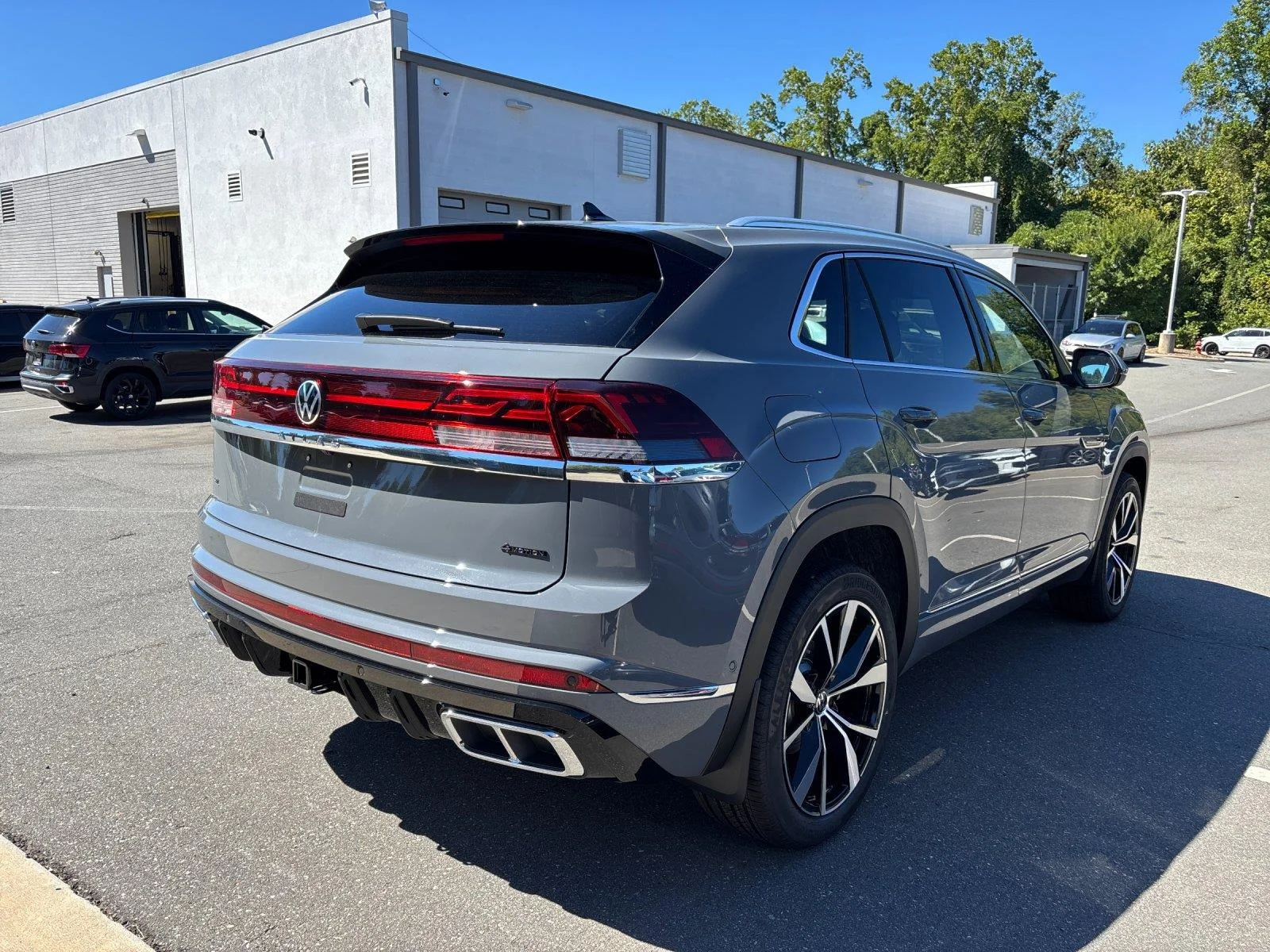 New 2026 Pure Gray Volkswagen 2.0T SEL Premium R-Line image 5