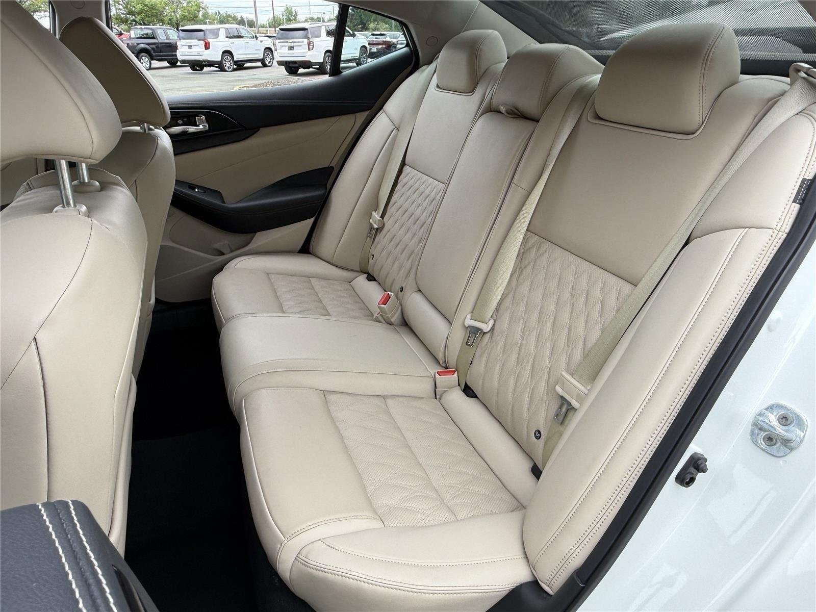 Used 2023 Pearl White Tricoat Nissan Platinum image 24