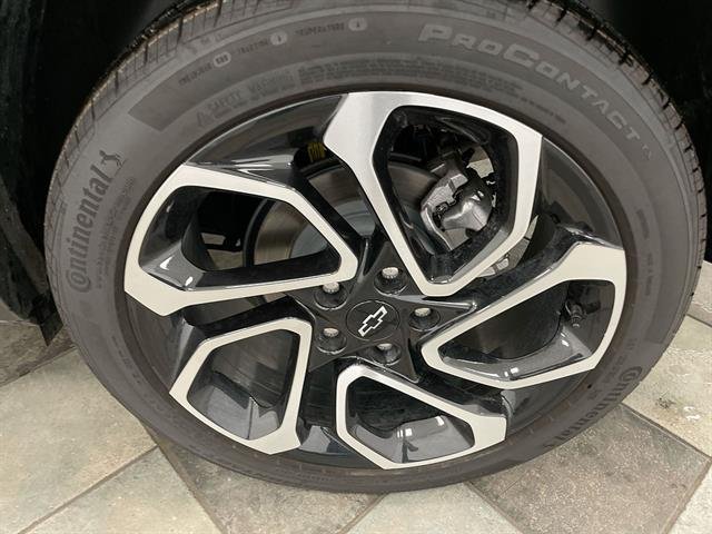 Certified Used 2026 Summit White Chevrolet 2RS image 31