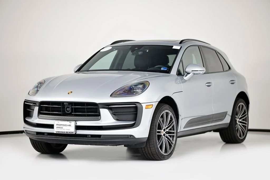 2026 Porsche Macan's photo