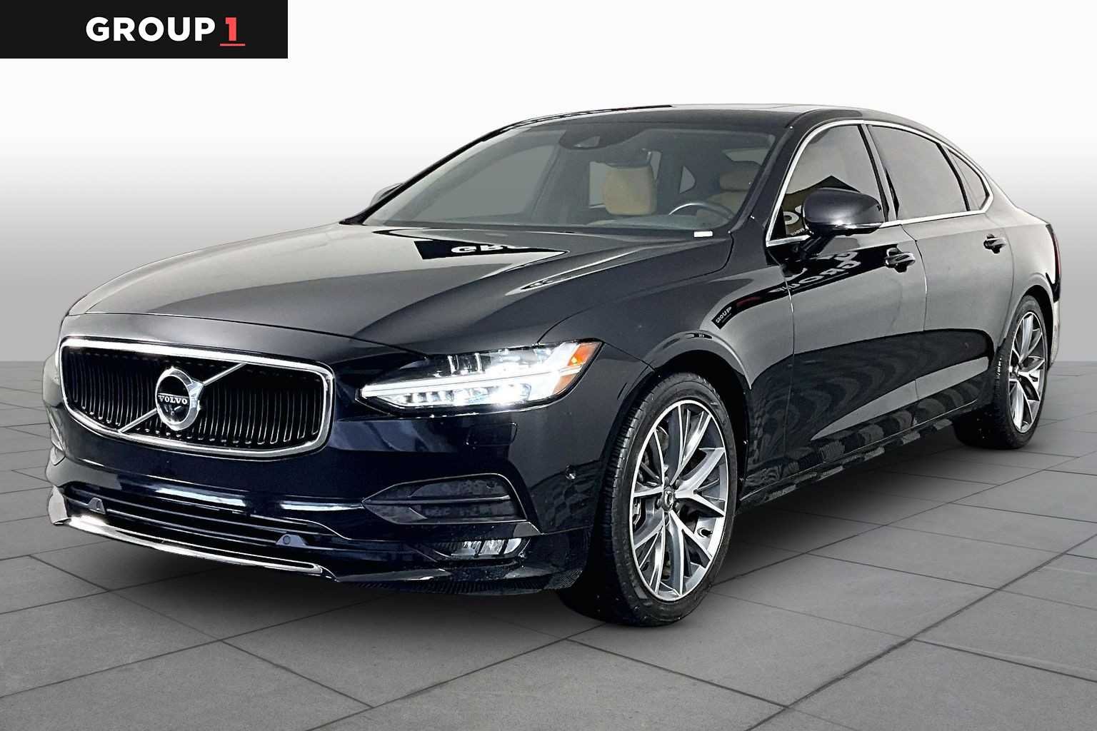 2018 Volvo S90 Momentum