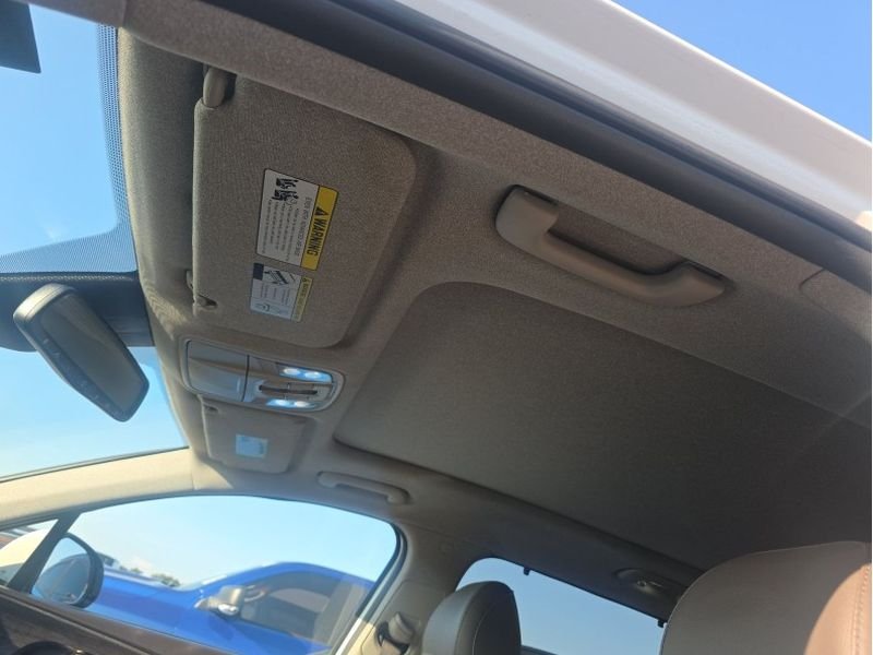 Used 2020 Quartz White Hyundai SEL image 14