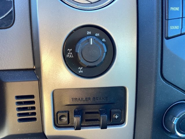 Used 2014 Tuxedo Black Metallic Ford XLT image 28