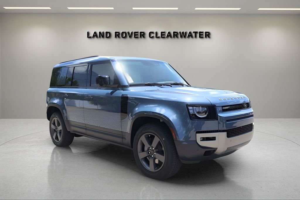 New 2026 Tasman Blue Land Rover S image 7